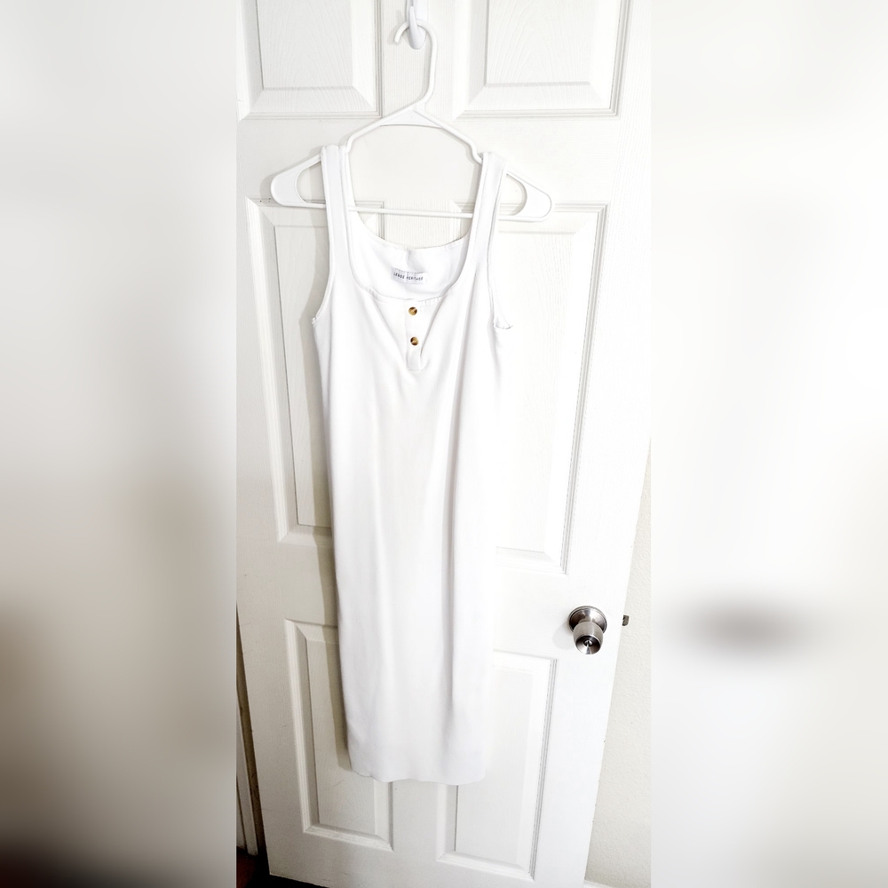 Elegant White Midi Dress